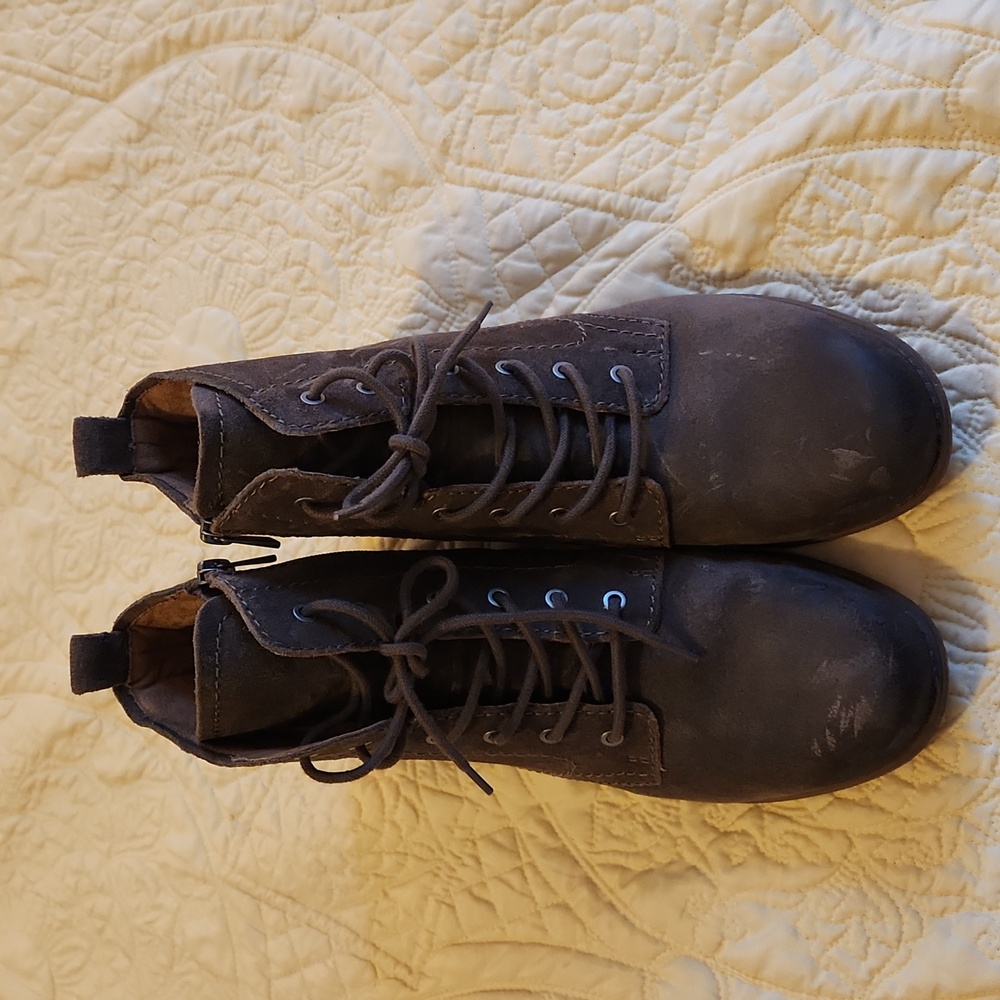 Earth Janel boots